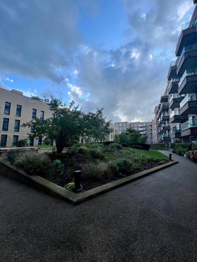 Cityscape Serenity: 10Th Floor Oasis Near City Airport, Excel & 02 Apartment London Exterior photo